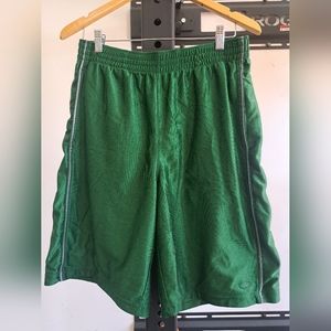 CHAMPION men's medium polyester athletic shorts with pockets- hulk green